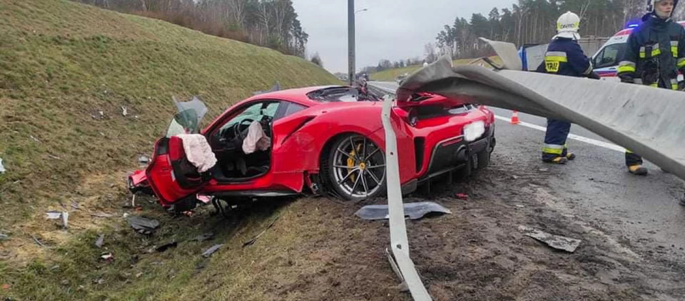 Πολωνία: Τρομακτικό ατύχημα με Ferrari 488 Pista - «Καρφώθηκε» σε μπαριέρα (φώτο-βίντεο)